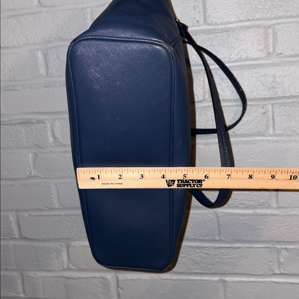 💙 Coach Peyton Leather Shoulder Bag/Purse in Dark Blue/Gold - Picture 7 of 16